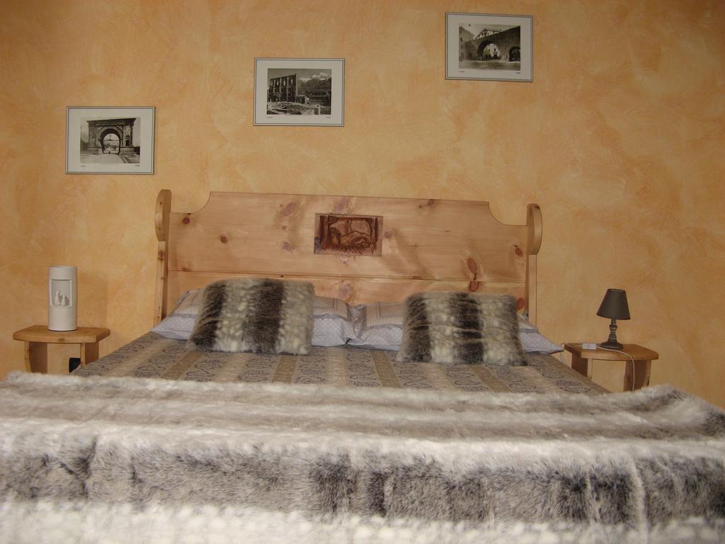 Maison Besenval Apartment Aosta Room photo
