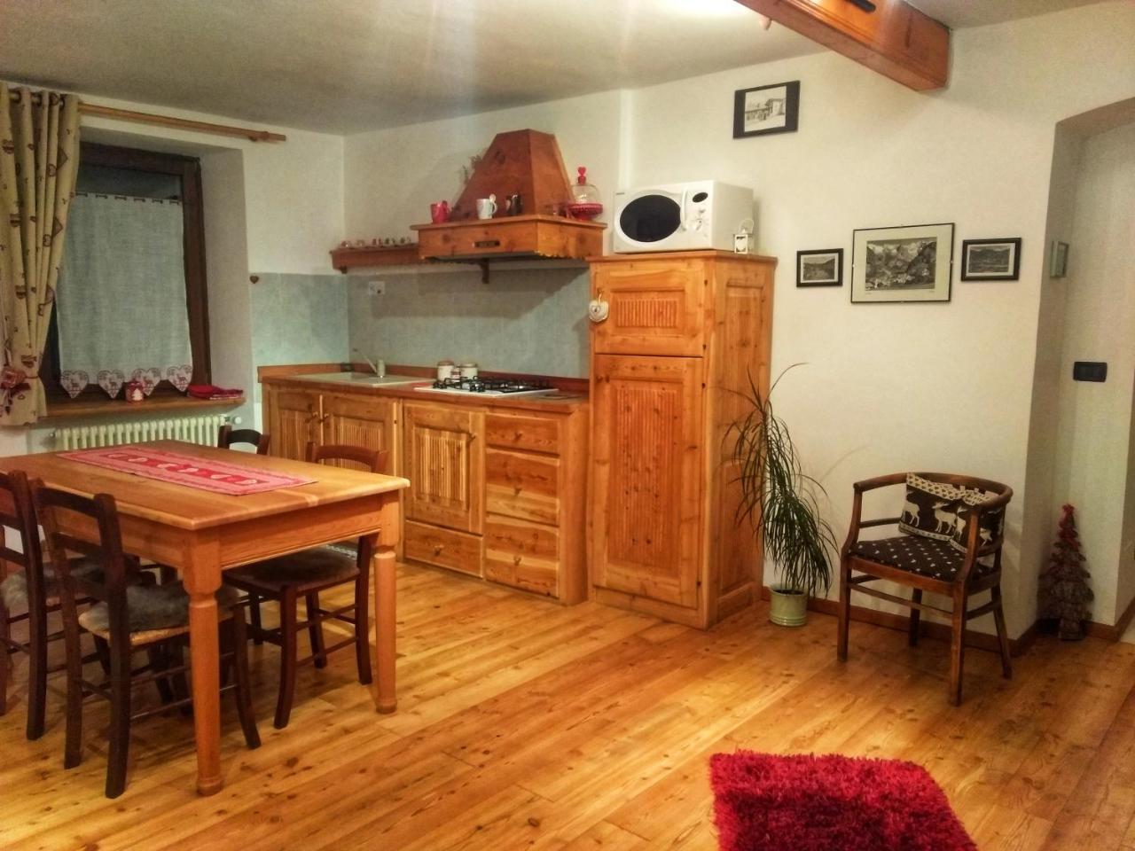 Maison Besenval Apartment Aosta Exterior photo